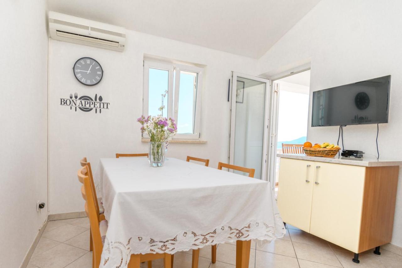 Apartmani Noris Martinšćica Zewnętrze zdjęcie