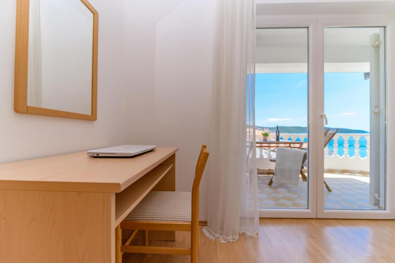 Apartmani Noris Martinšćica Zewnętrze zdjęcie