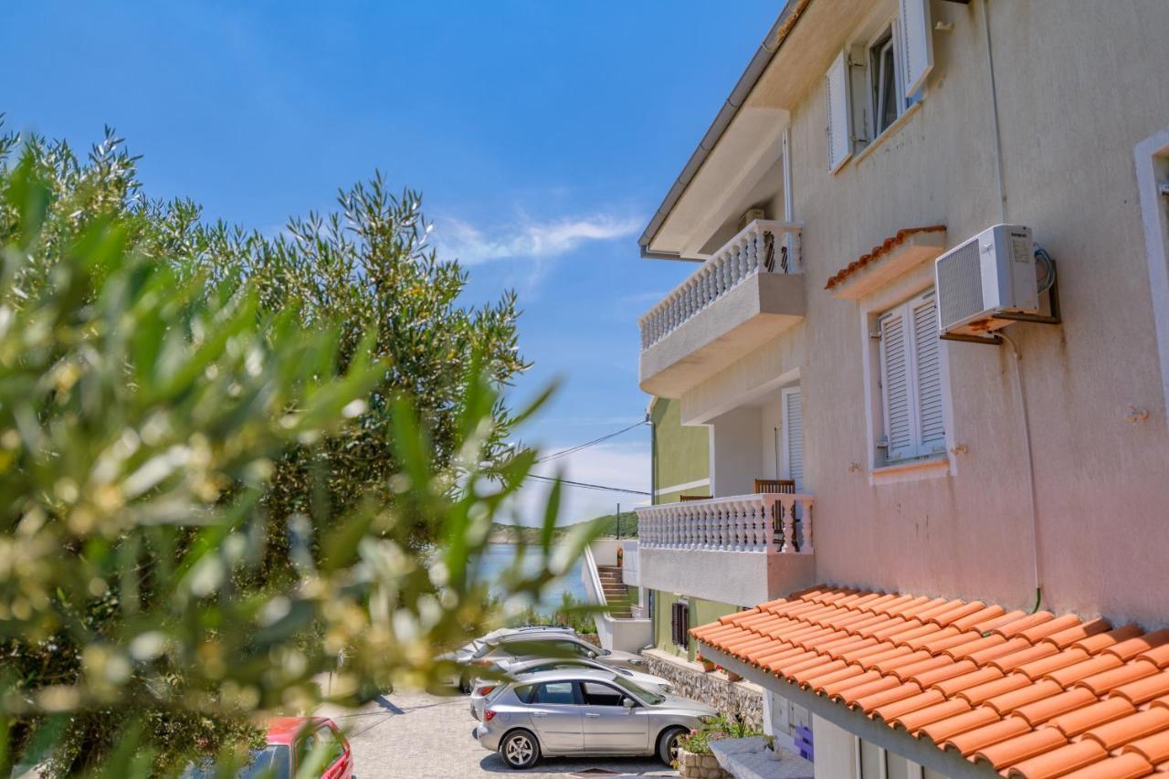 Apartmani Noris Martinšćica Zewnętrze zdjęcie