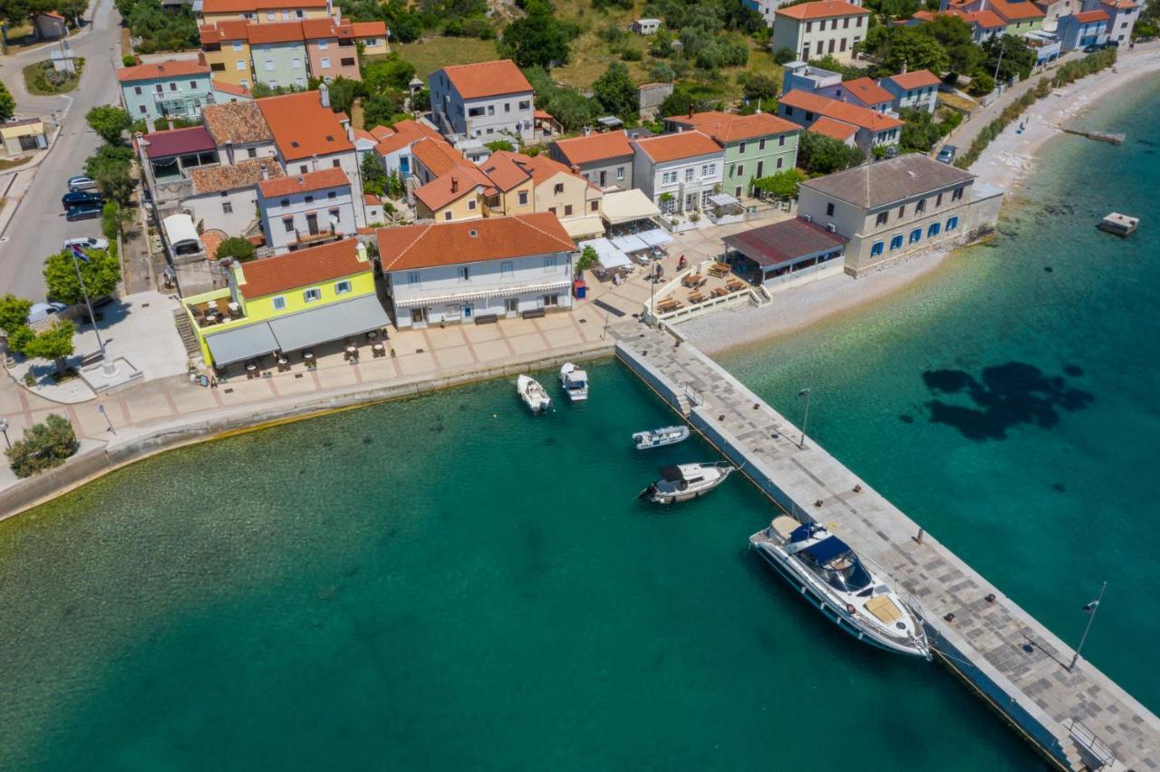 Apartmani Noris Martinšćica Zewnętrze zdjęcie