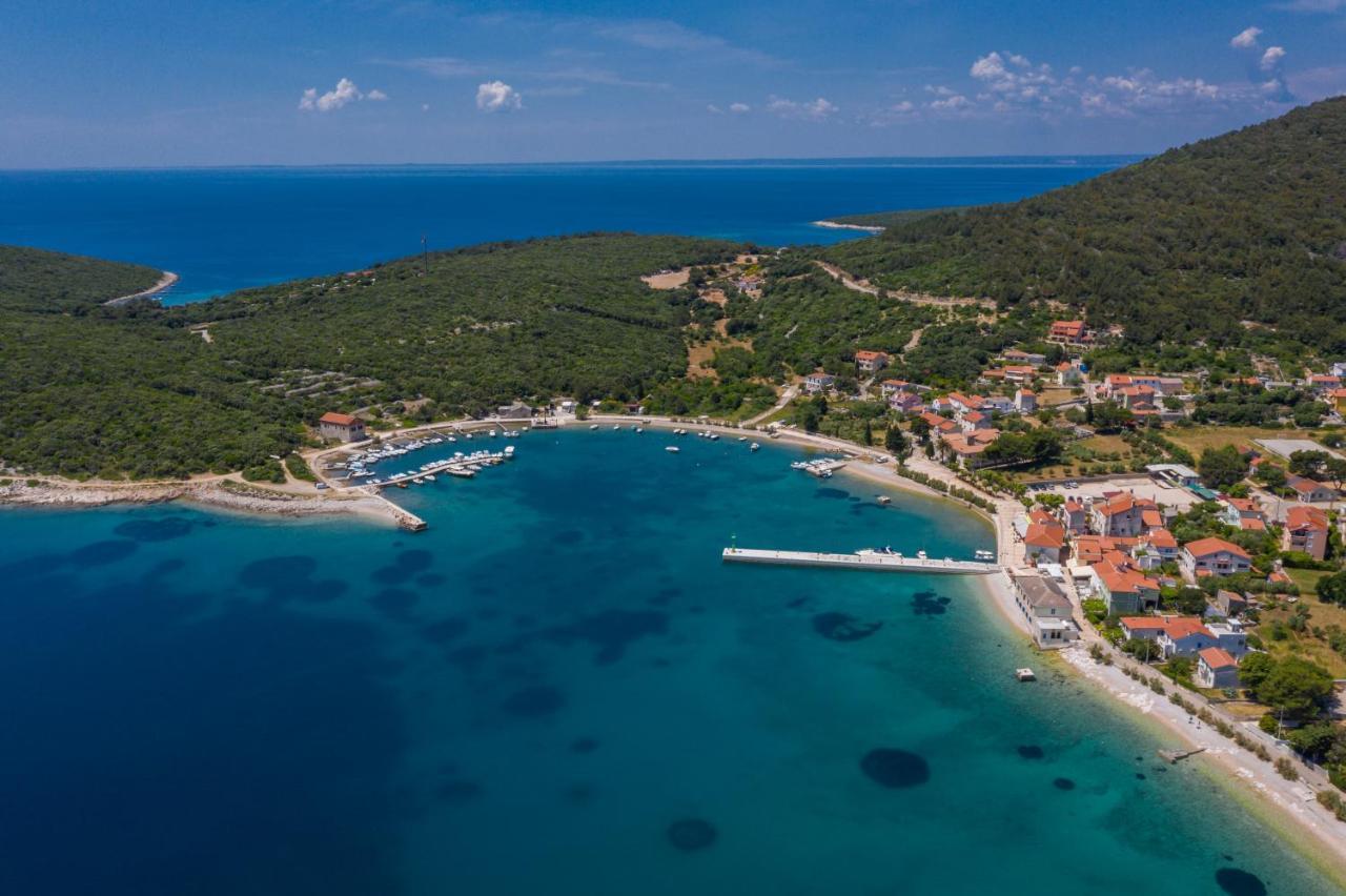 Apartmani Noris Martinšćica Zewnętrze zdjęcie